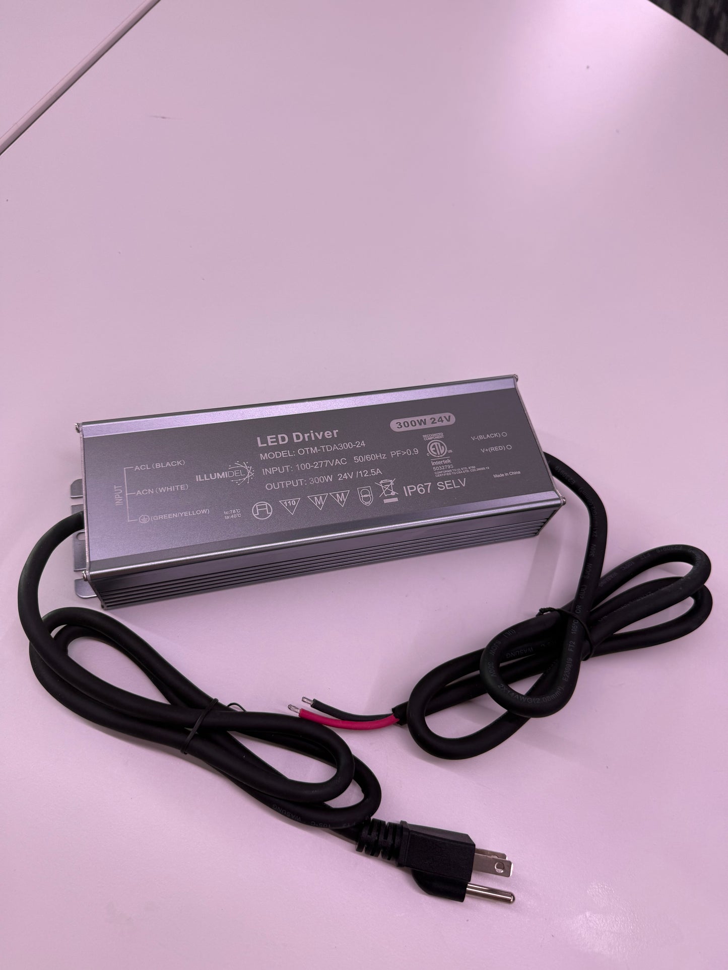 Transformateur LED 24v. 300 watts (non dimmable)